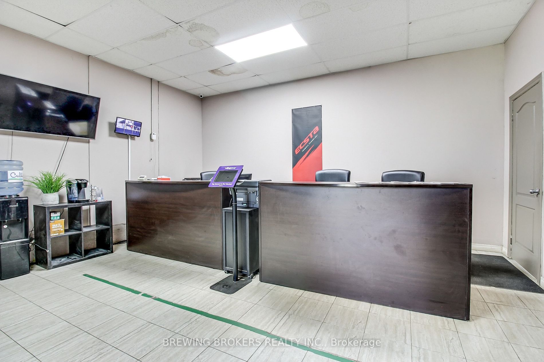 98 Rutherford Rd S, #1B