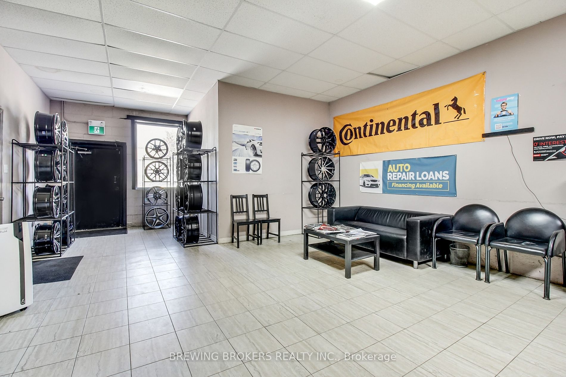 98 Rutherford Rd S, #1B