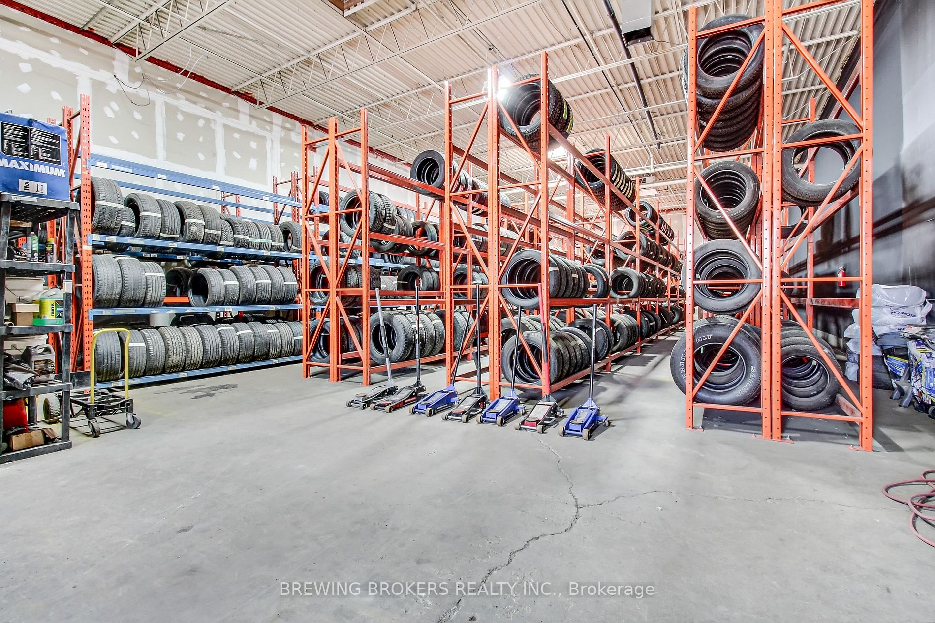 98 Rutherford Rd S, #1B