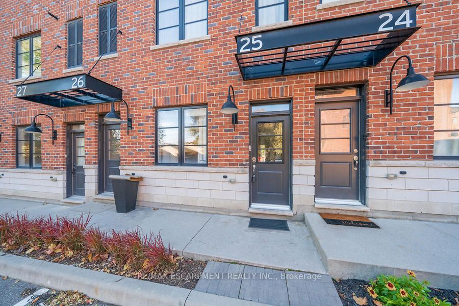 70 Plains Rd W, #25