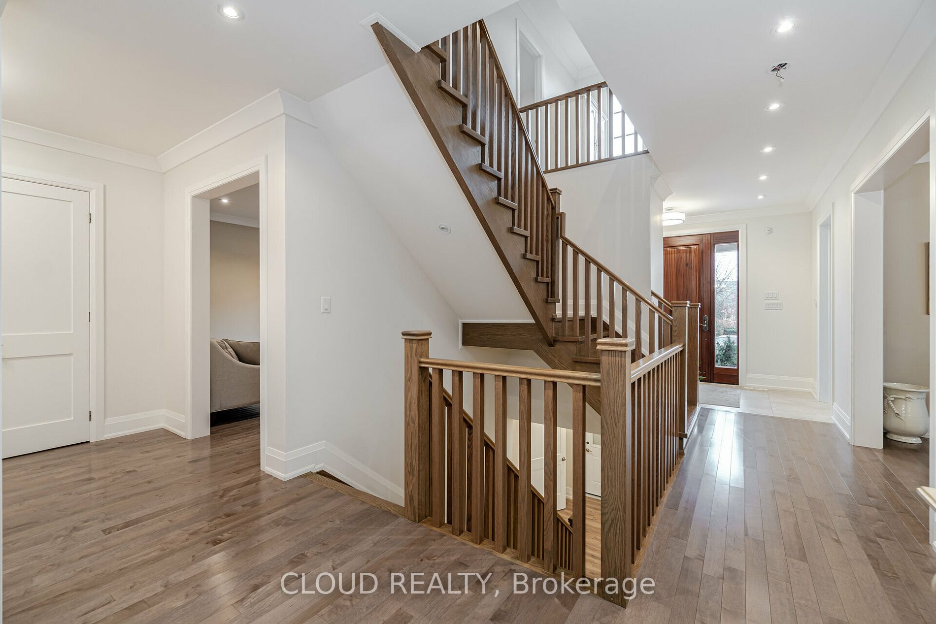 119 Russell Dr