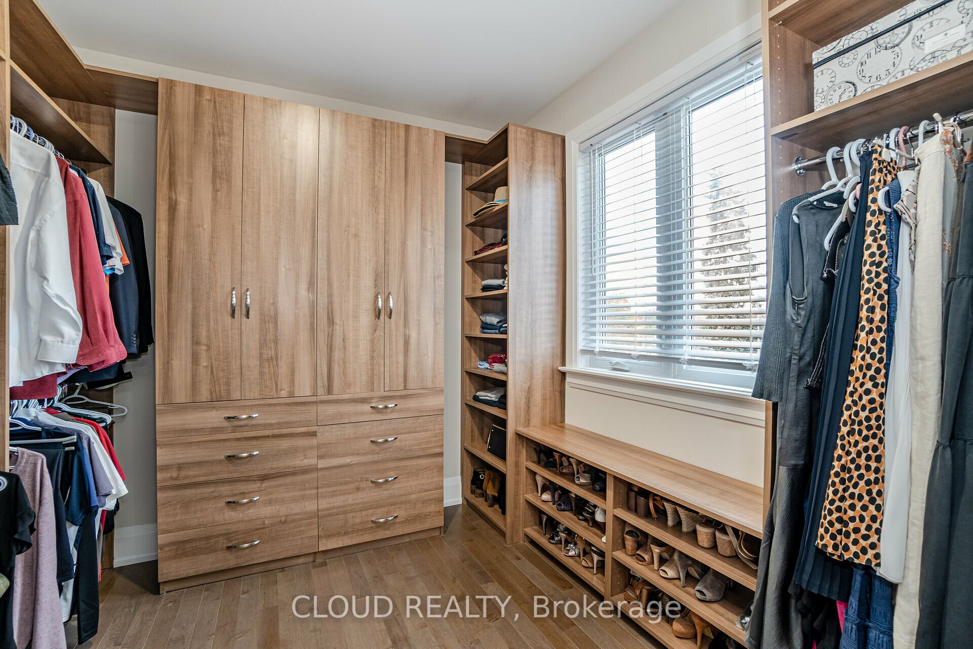 119 Russell Dr