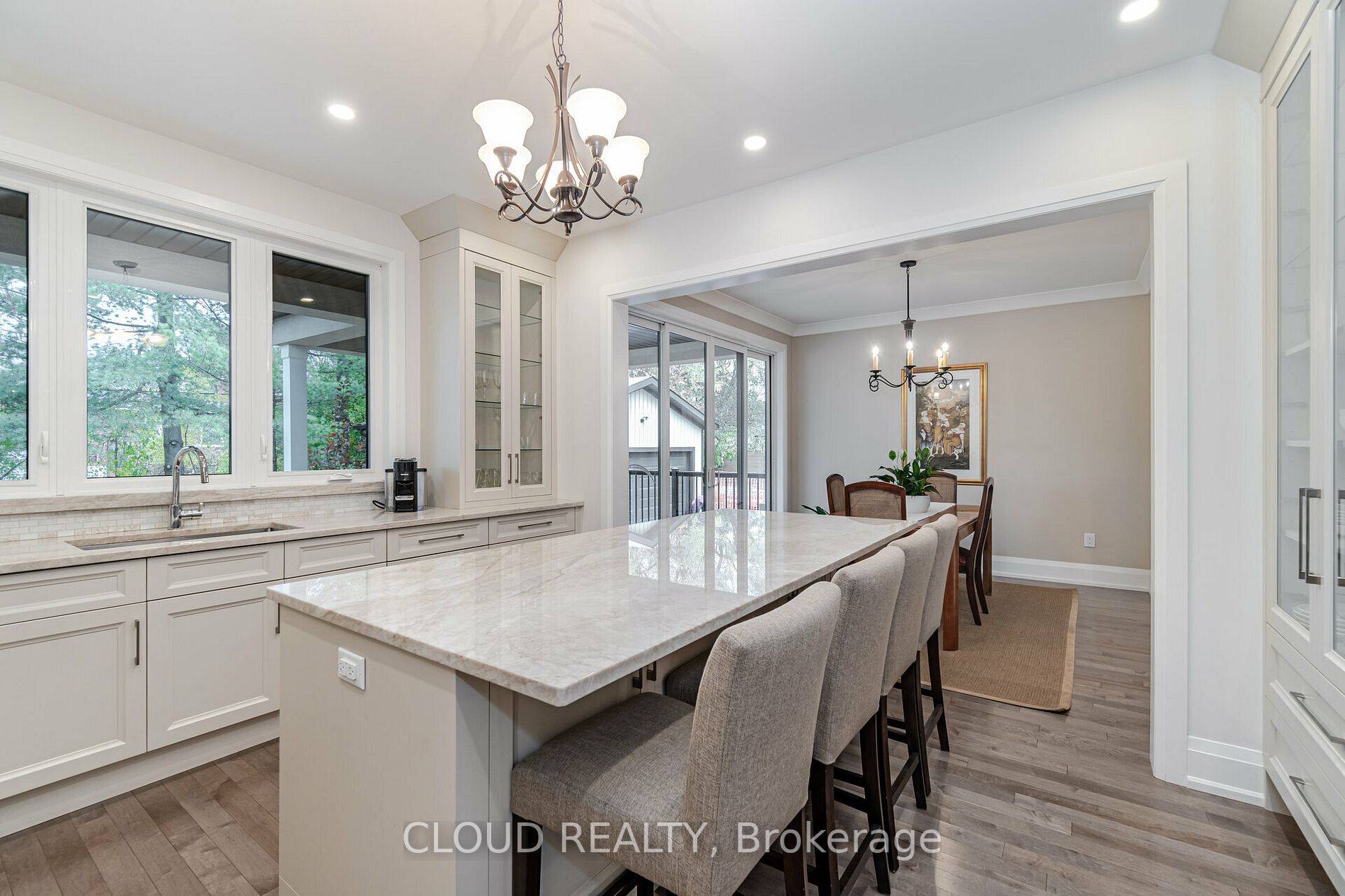 119 Russell Dr