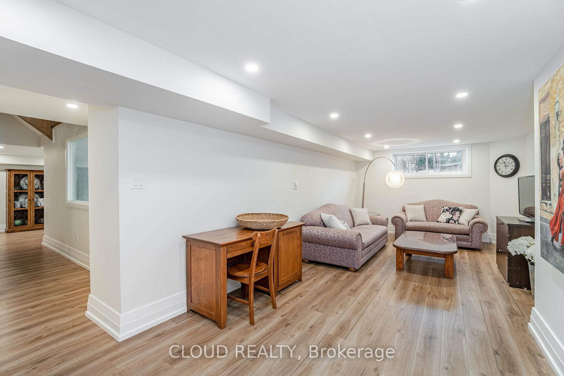 119 Russell Dr