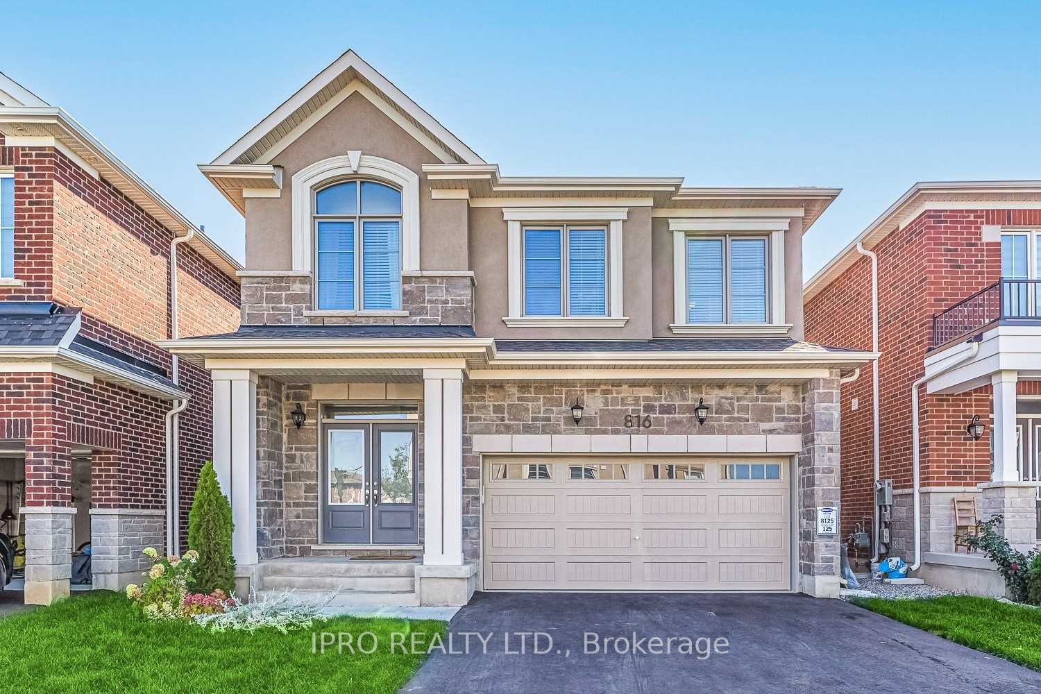 816 Sumac Cres