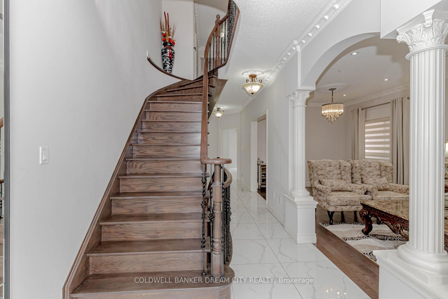 10 Wintersnow Court