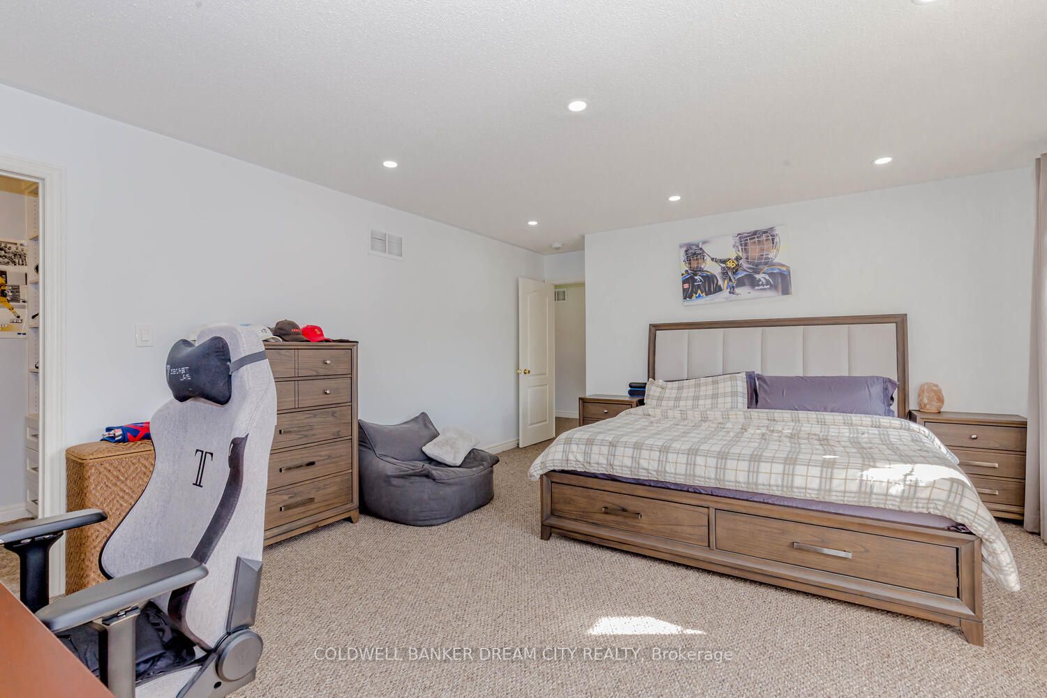 10 Wintersnow Court
