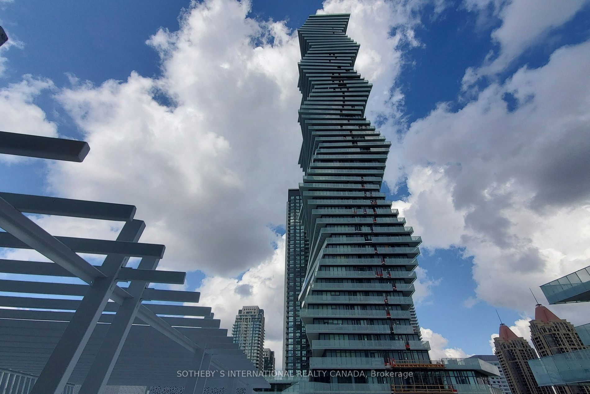 3883 Quartz Road, #1812