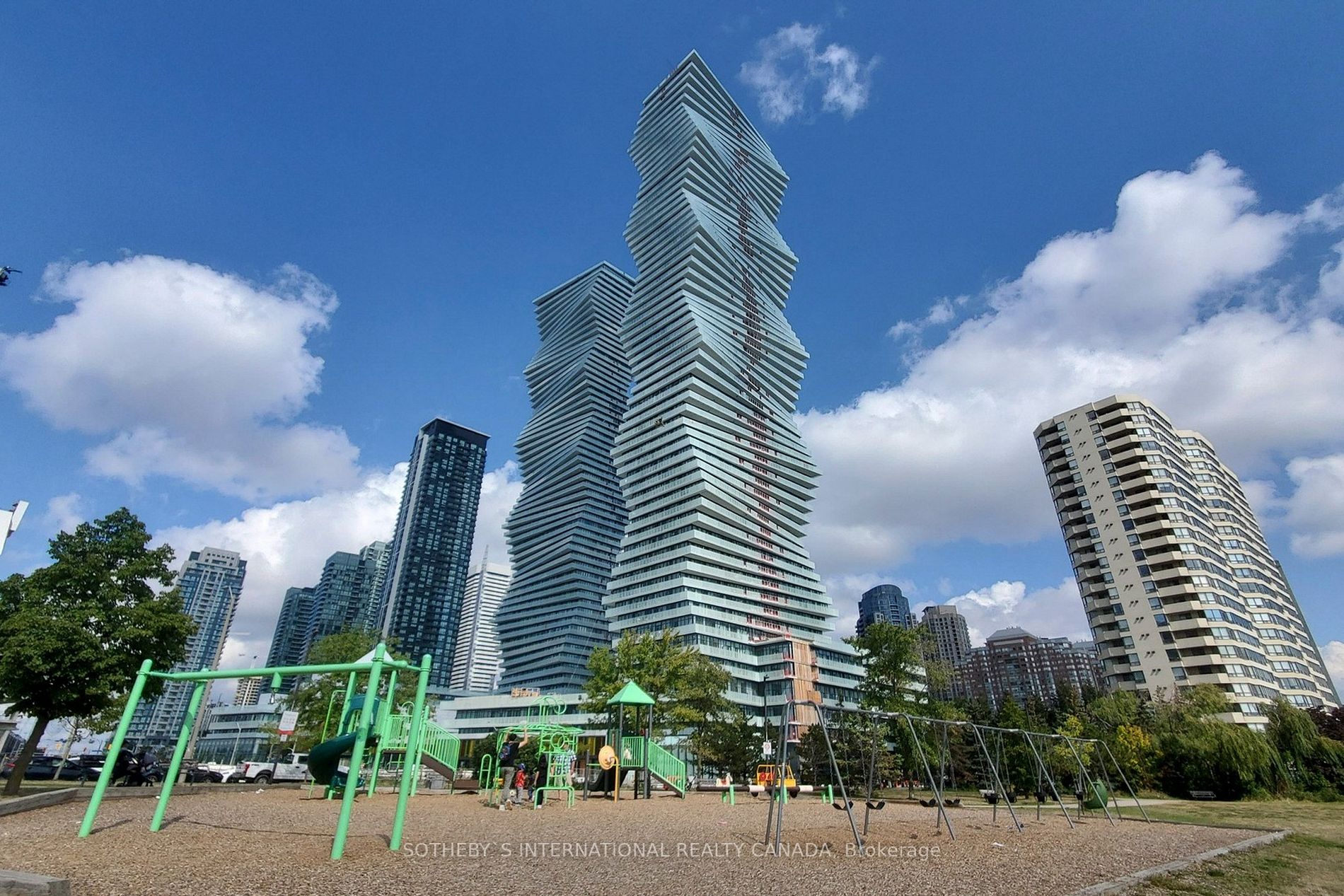 3883 Quartz Rd, #1812