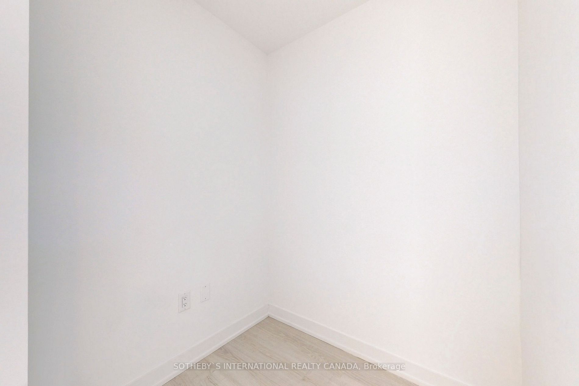 3883 Quartz Road, #1812