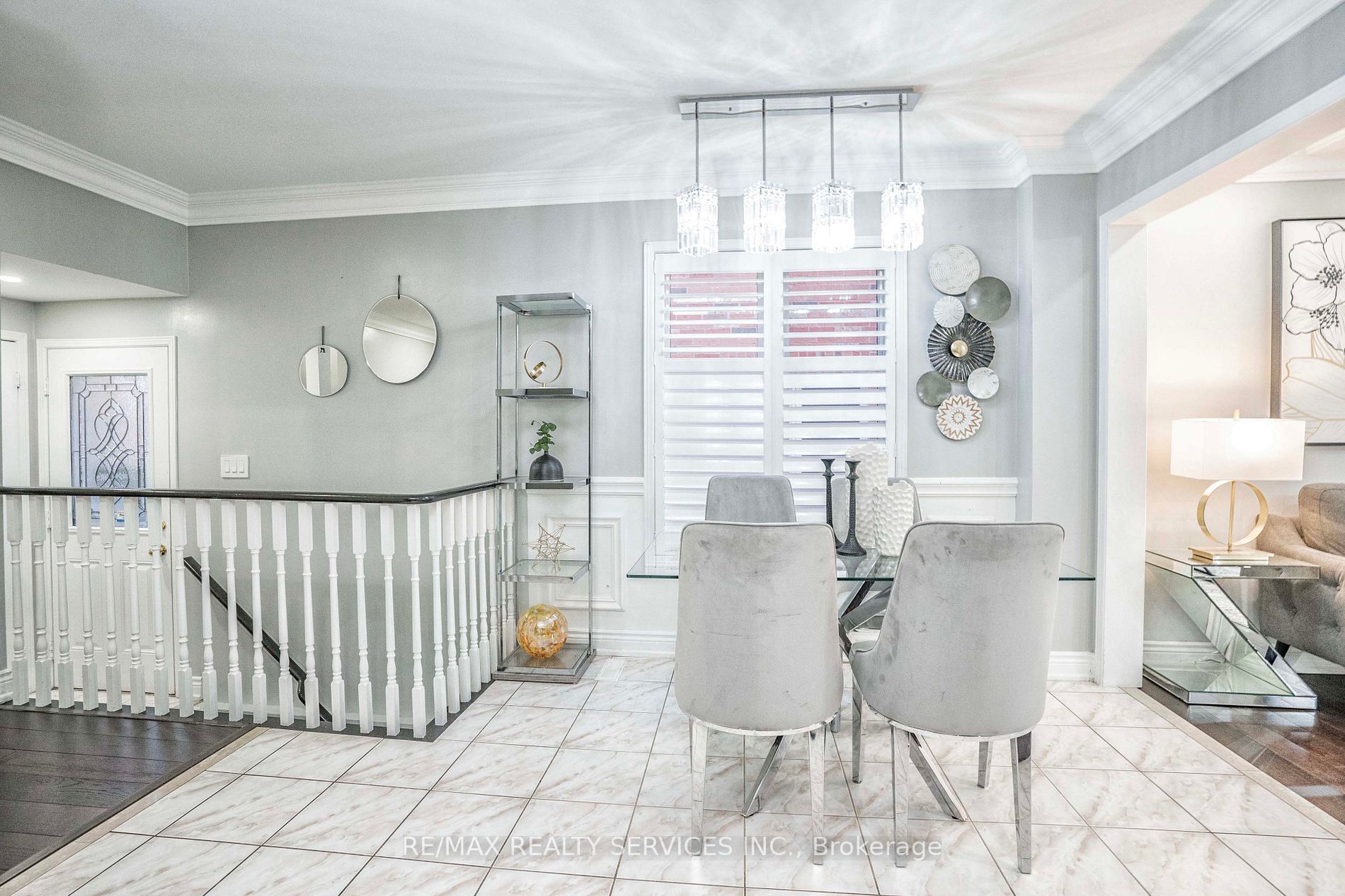 109 Crystal Glen Cres