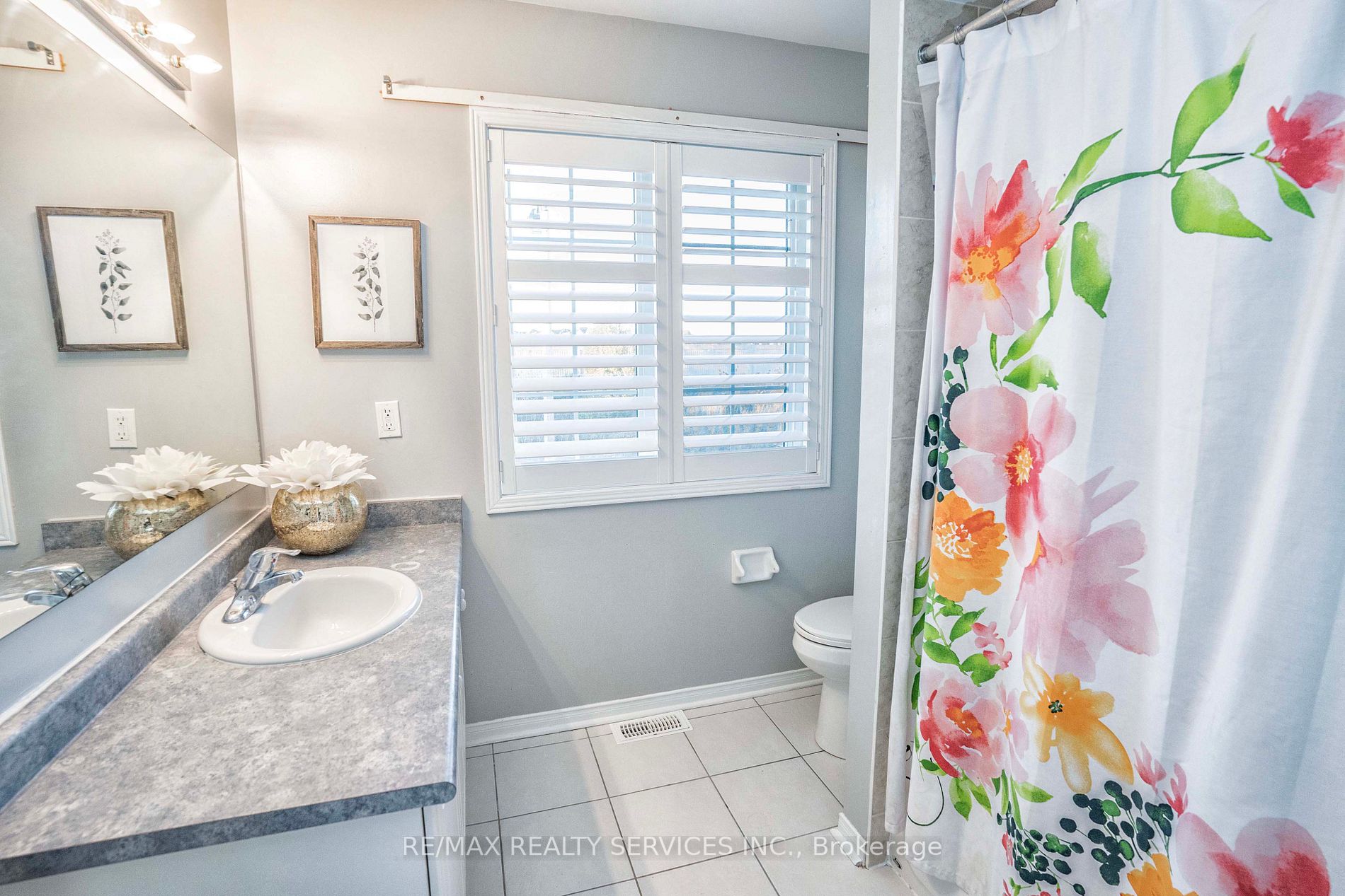 109 Crystal Glen Cres