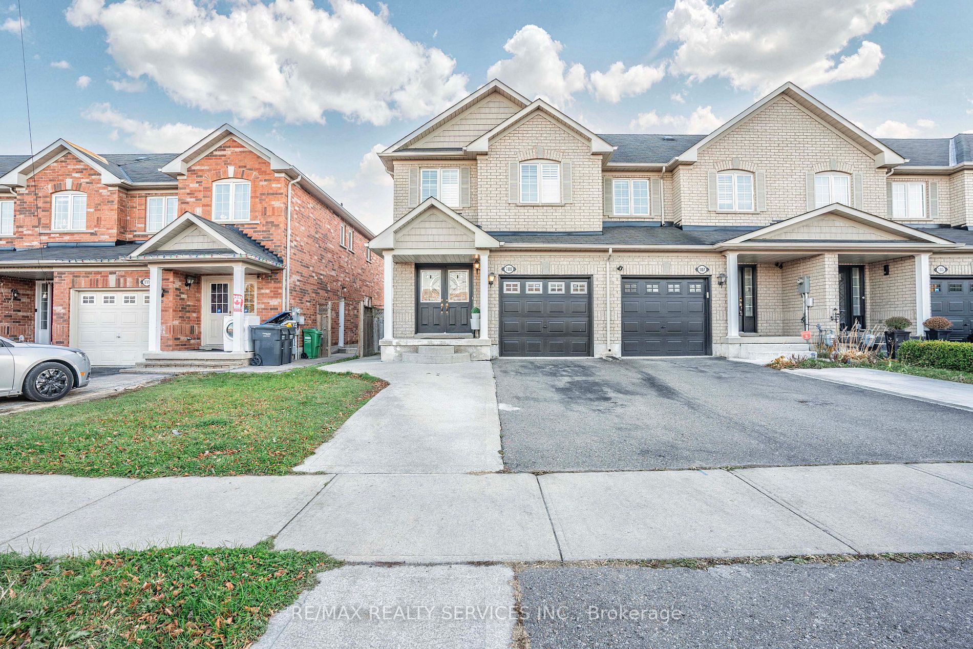 109 Crystal Glen Cres