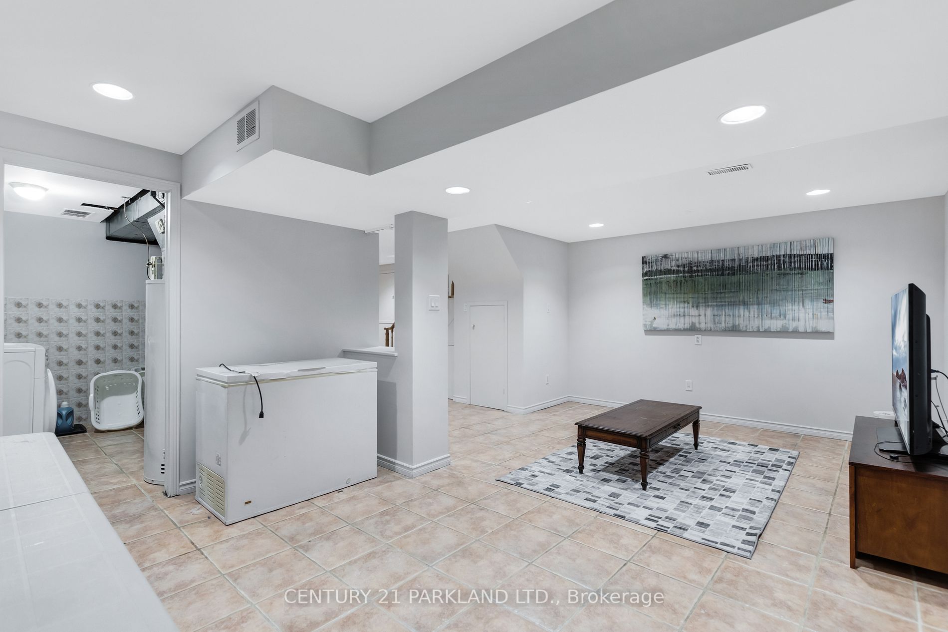 93 Candy Cres