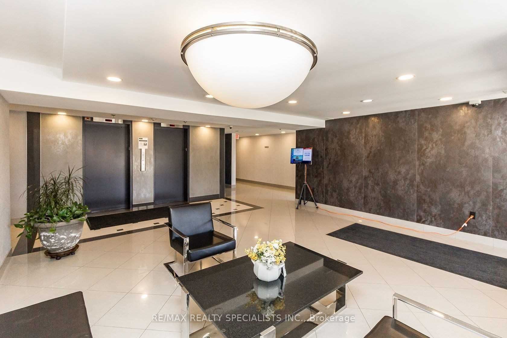2301 Derry Rd W, #603