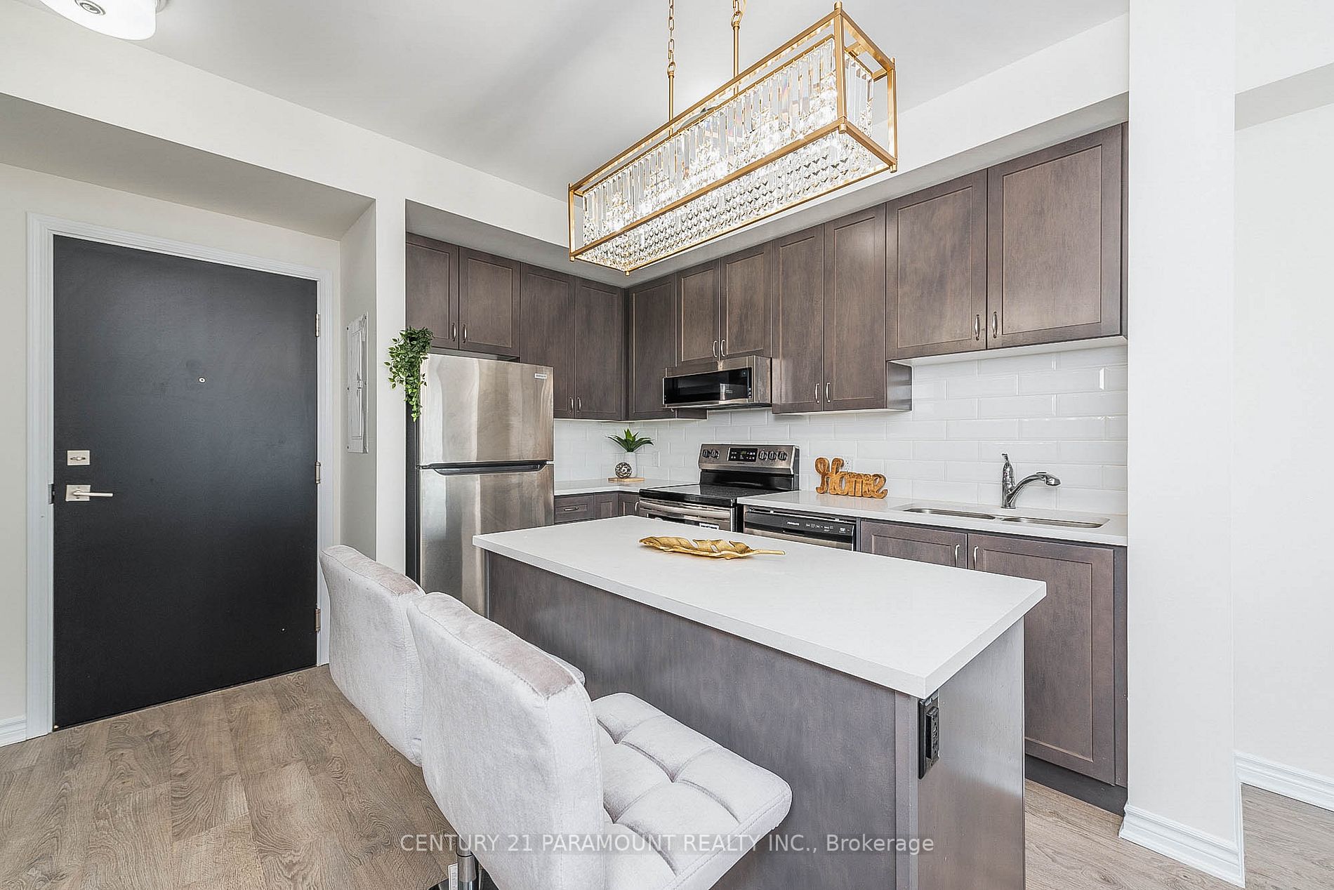 200 Lagerfeld Dr, #627