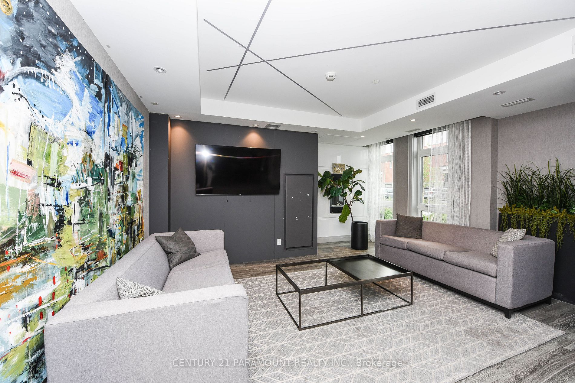 200 Lagerfeld Dr, #627