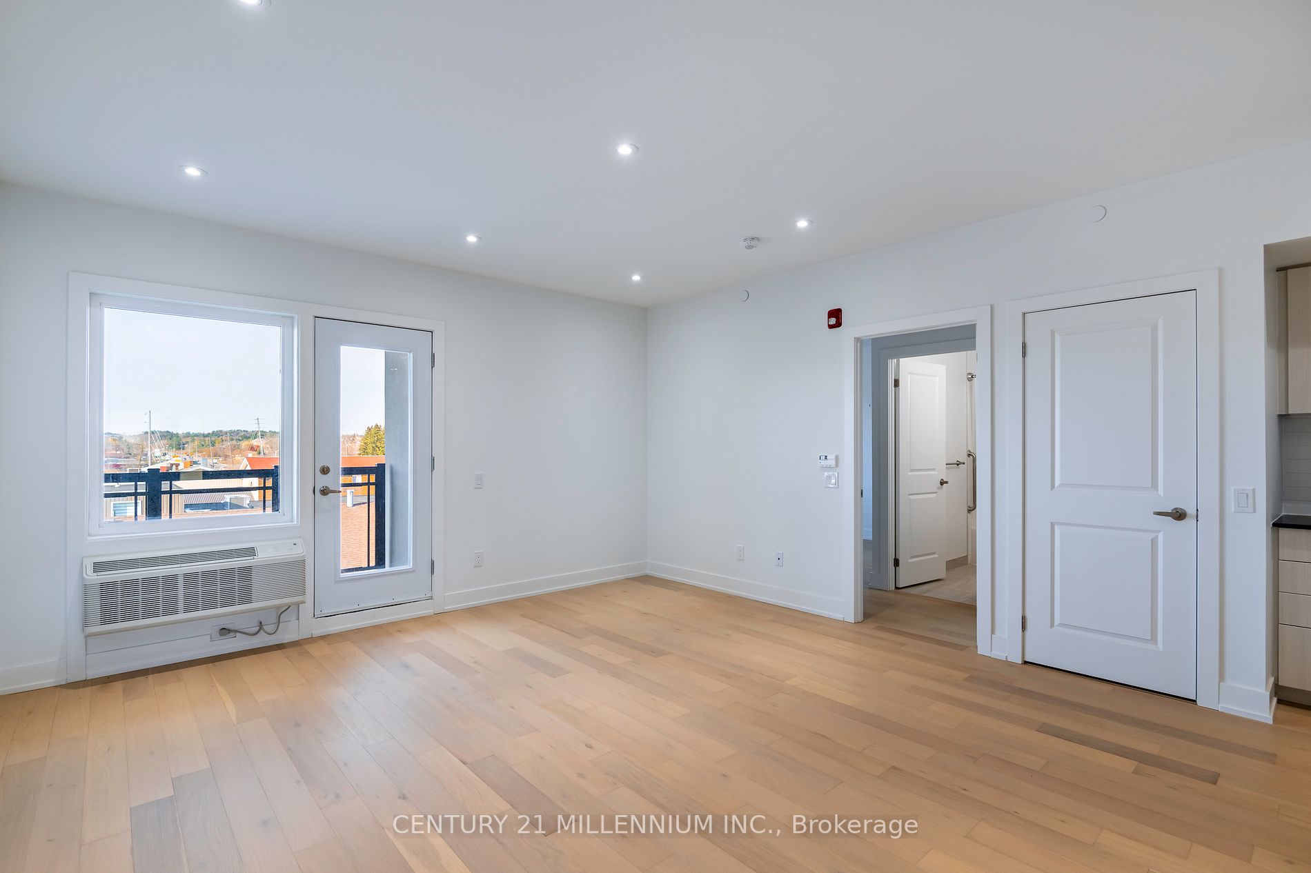 310 Broadway Ave, #311