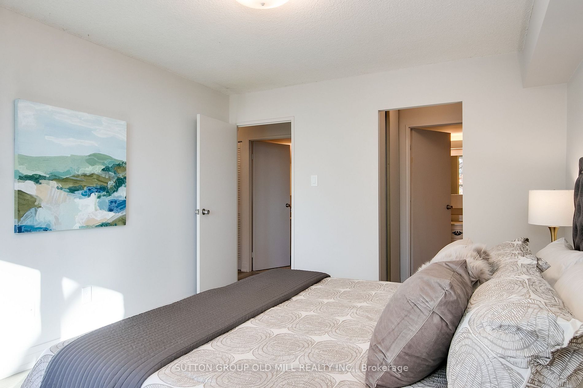 80 Quebec Ave, #404