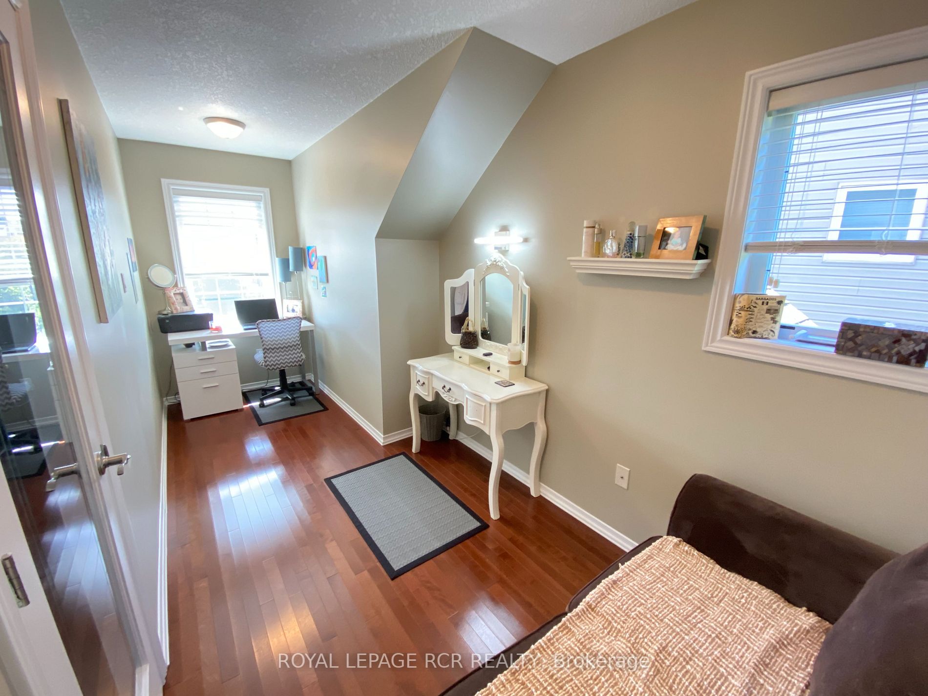 183 Elaine Dr