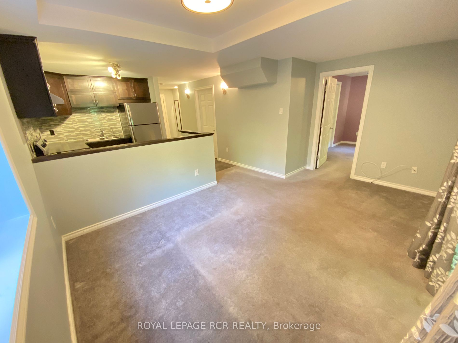 183 Elaine Dr