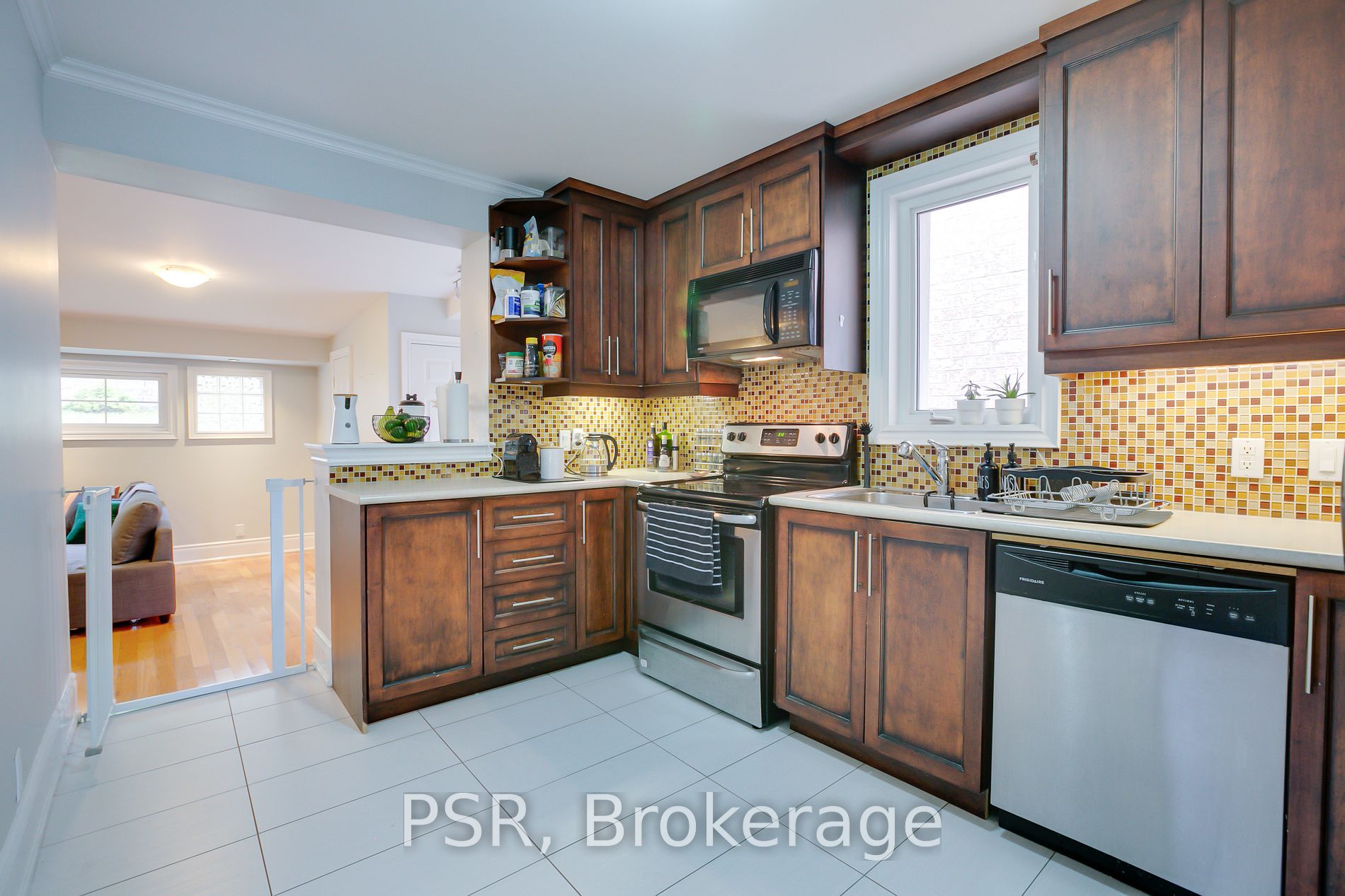 31 Rochdale Ave, #Upper