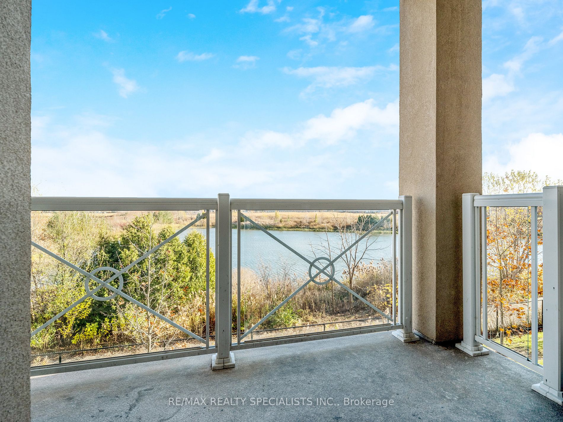 1370 Costigan Rd, #203