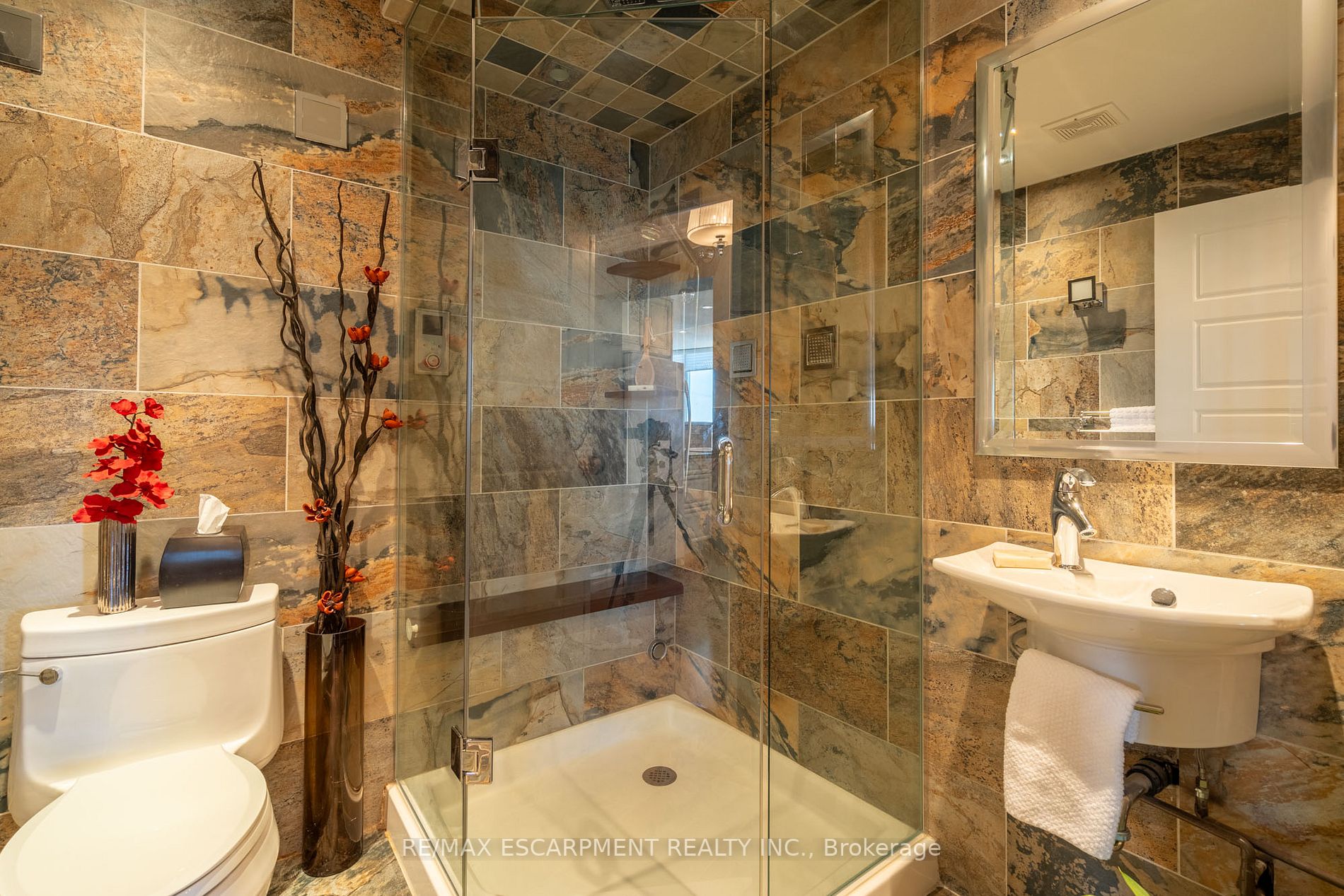 5280 Lakeshore Rd, #1212
