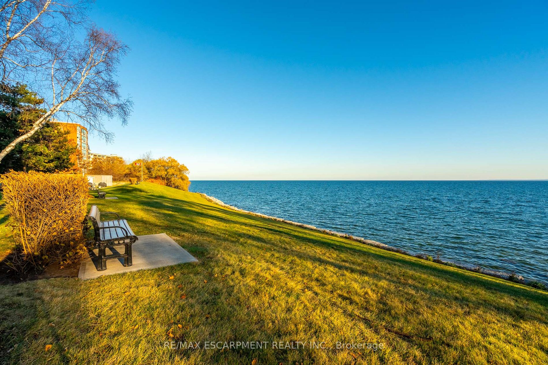 5280 Lakeshore Rd, #1212