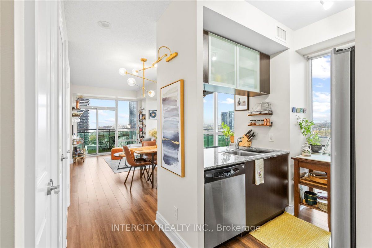 16 Brookers Lane, #1802