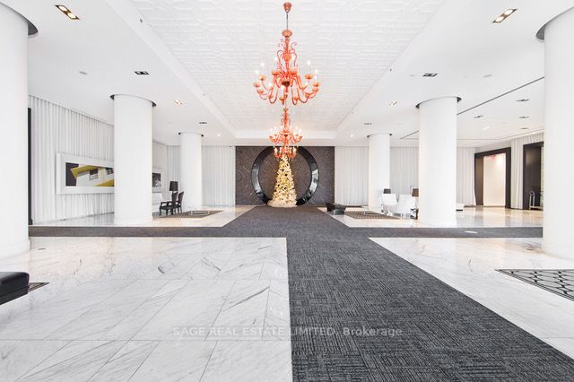 88 Park Lawn Rd, #1901