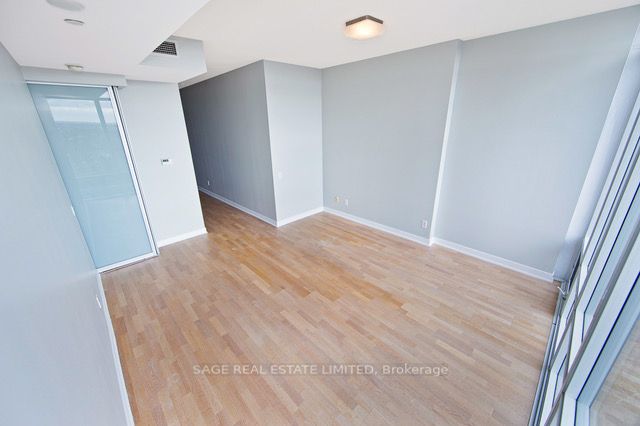 88 Park Lawn Rd, #1901