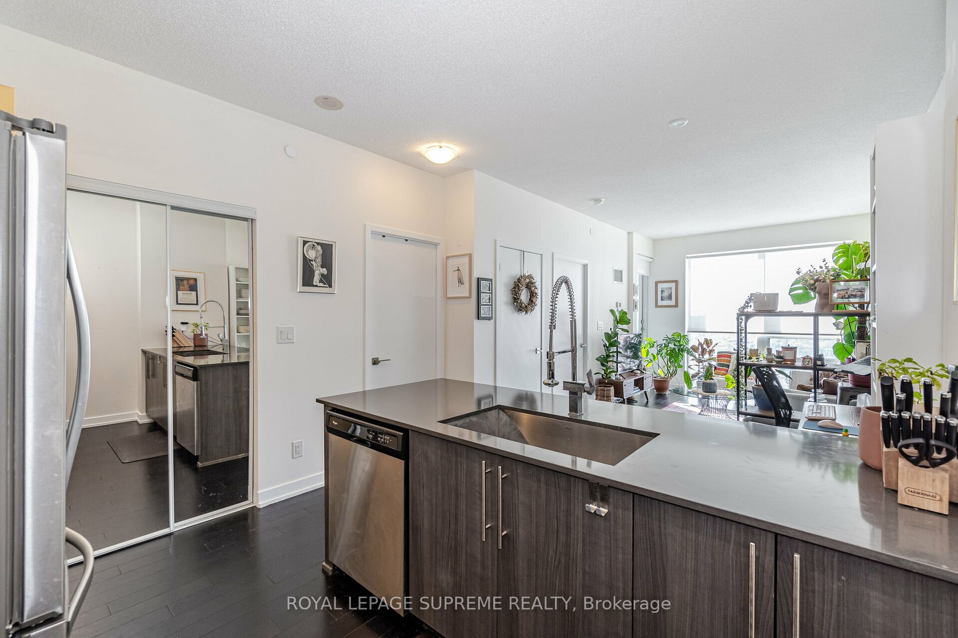 510 Curran Pl, #1803