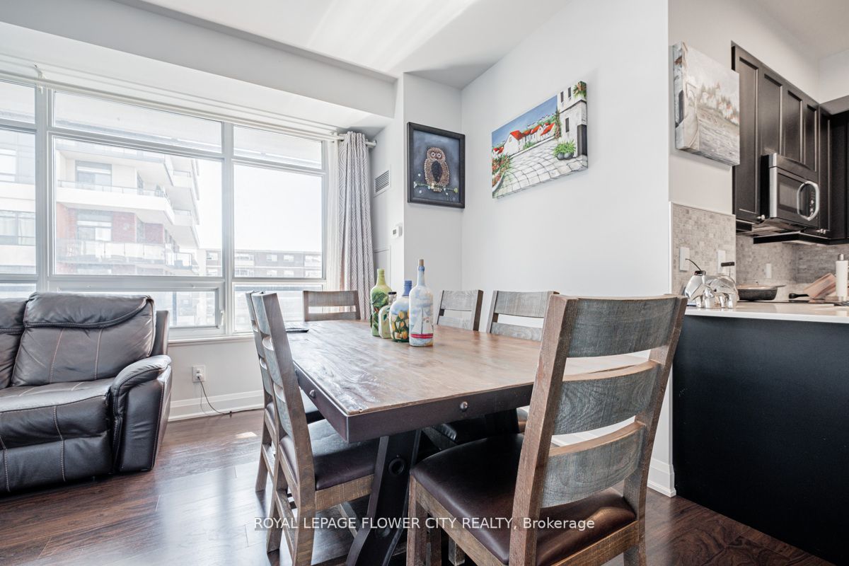 25 Fontenay Crt, #401