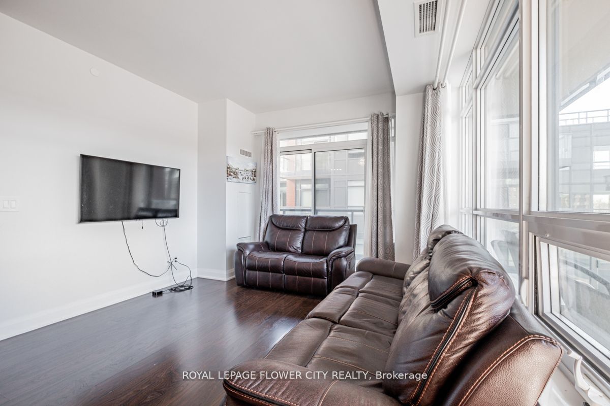 25 Fontenay Crt, #401