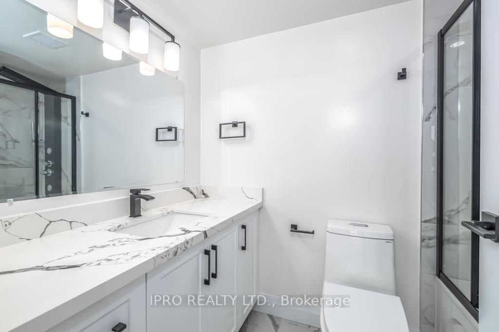 1515 Lakeshore Rd E, #1806