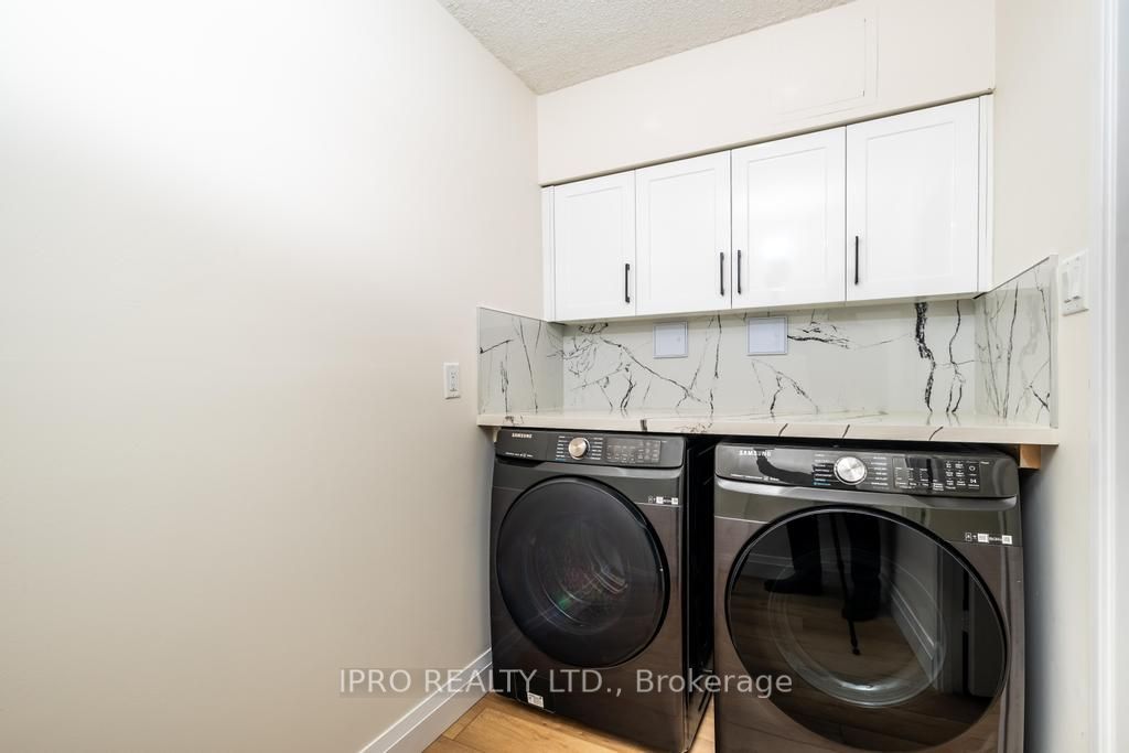 1515 Lakeshore Rd E, #1806