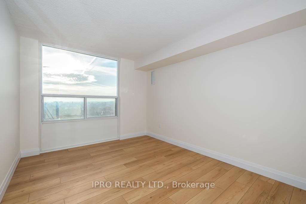 1515 Lakeshore Rd E, #1806