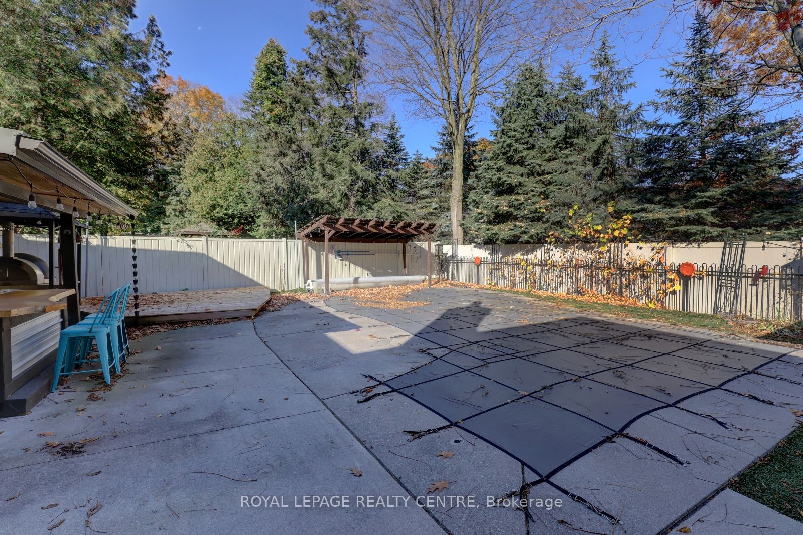 1671 Missenden Cres, #Upper