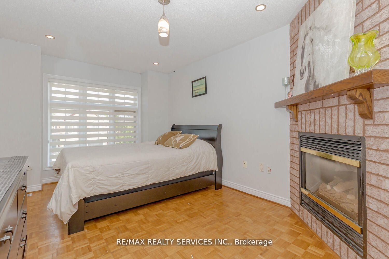 53 Pressed Brick Dr
