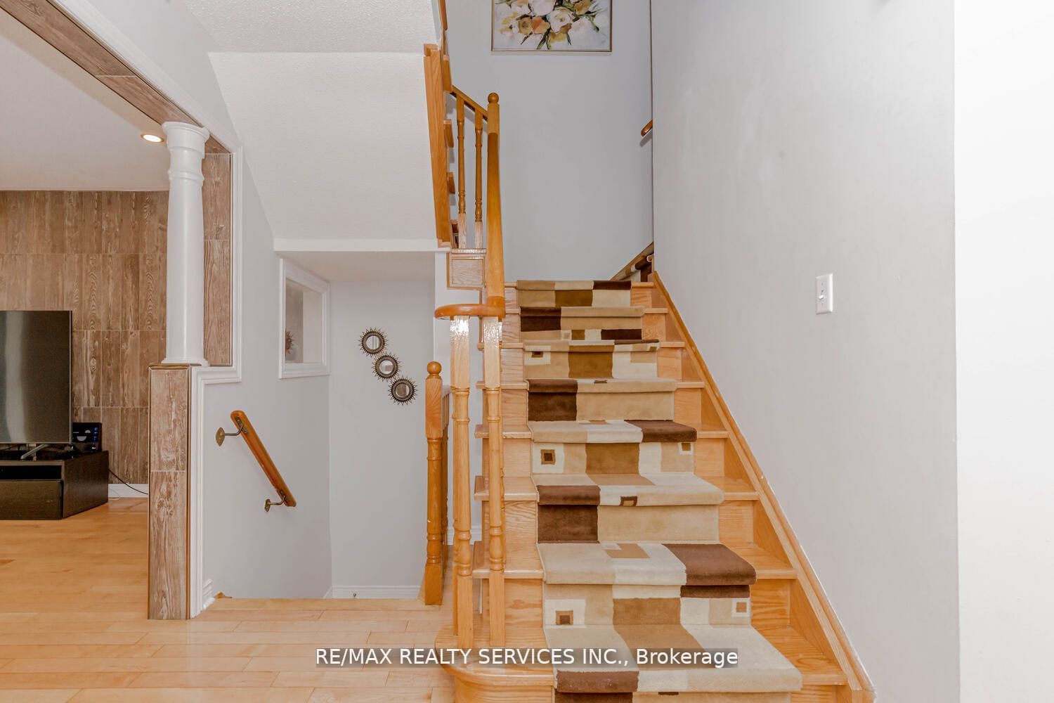 53 Pressed Brick Dr