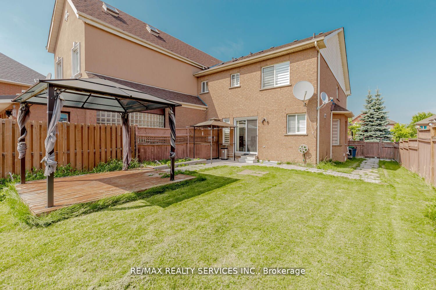 53 Pressed Brick Dr