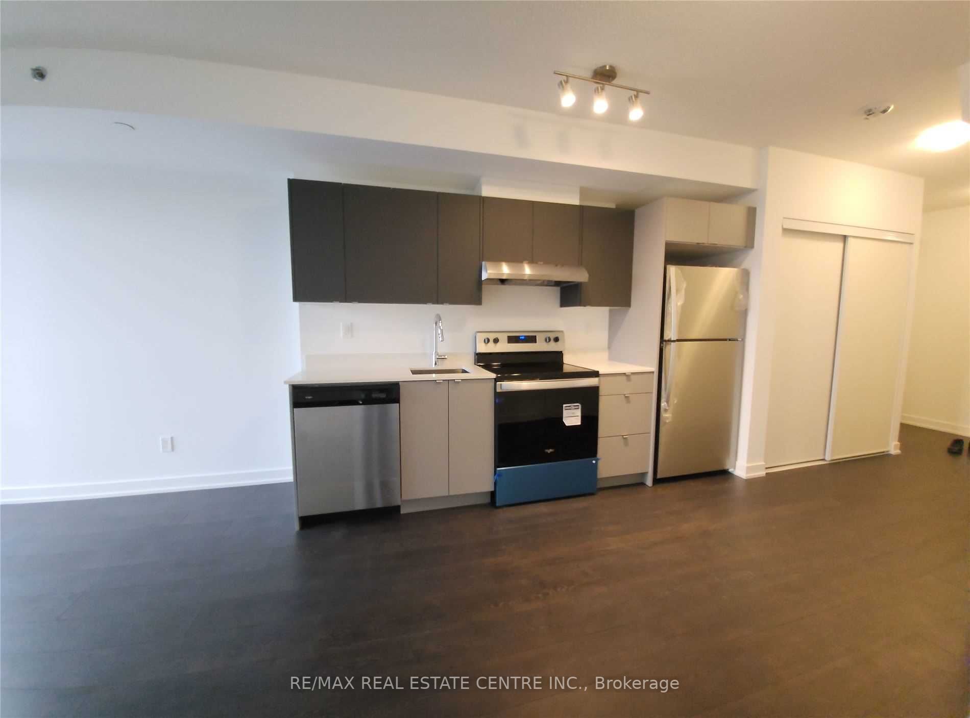 3200 Dakota Common, #B601
