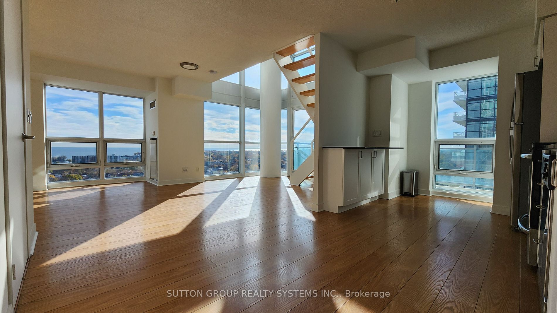 155 Legion Rd N, #1505