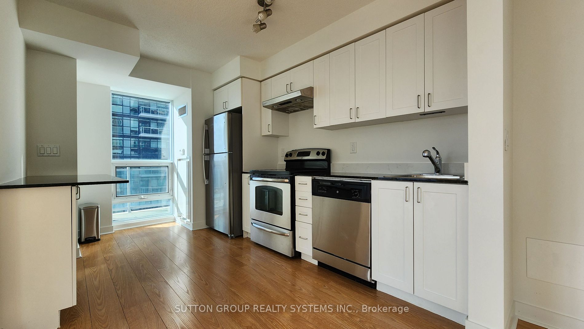 155 Legion Rd N, #1505