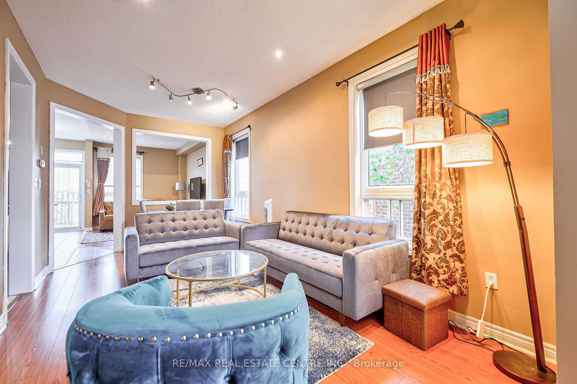 7325 Cork Tree Row