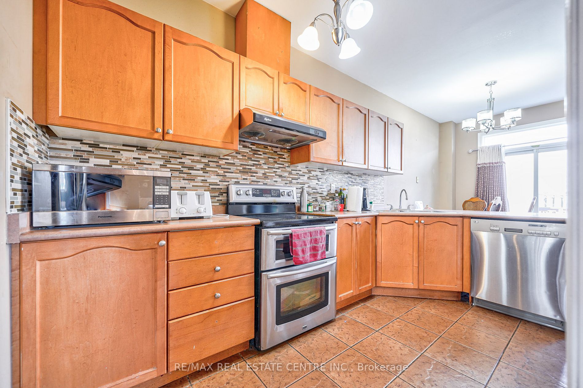 7325 Cork Tree Row