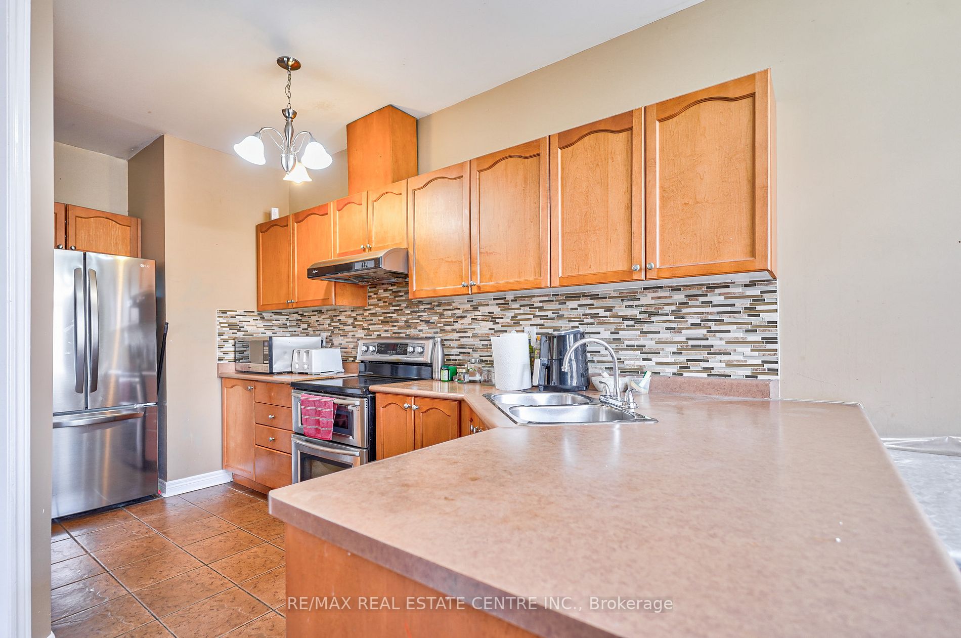 7325 Cork Tree Row