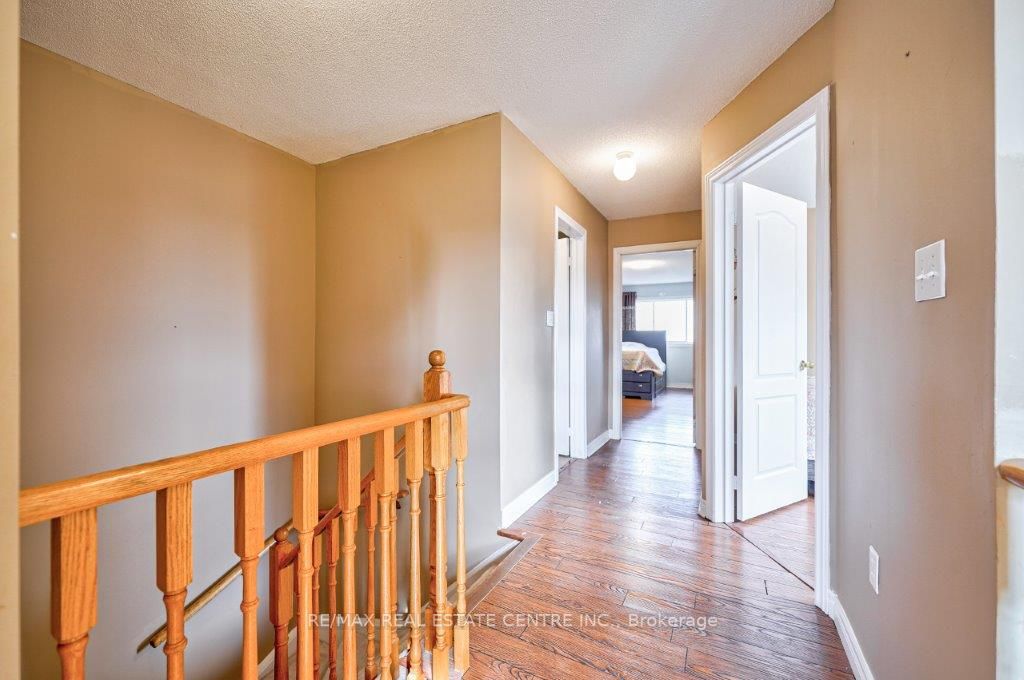 7325 Cork Tree Row