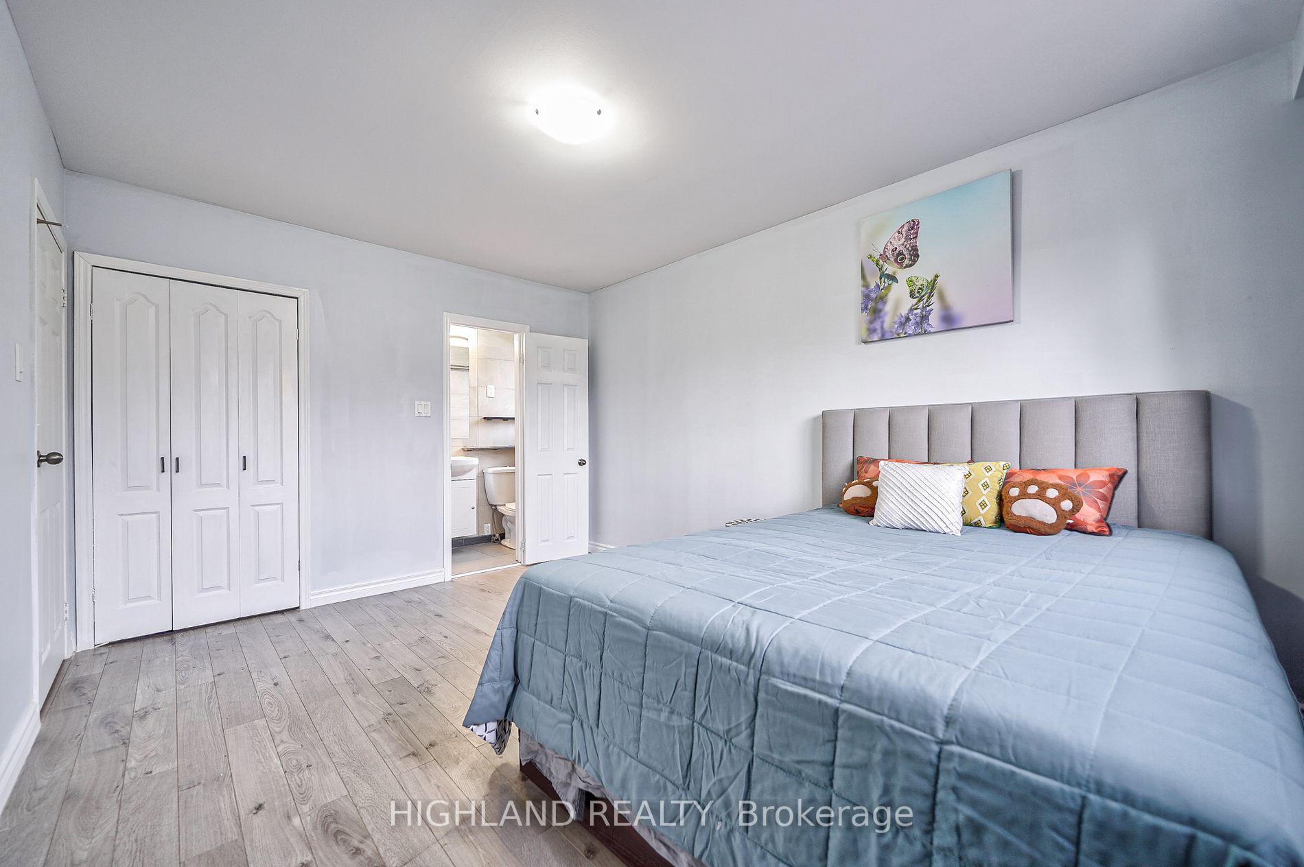 3343 Verhoeven Dr